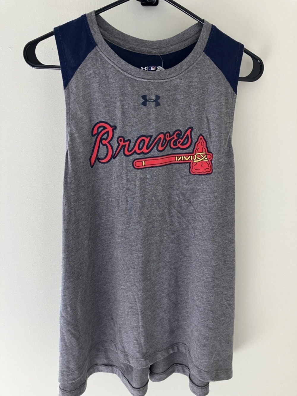 Atlanta Braves Under Armour Gray Navy Braves Tank Top Size Medium NWT